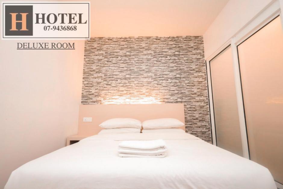เอช โฮเต็ล Hotel เซอกามัต ภายนอก รูปภาพ